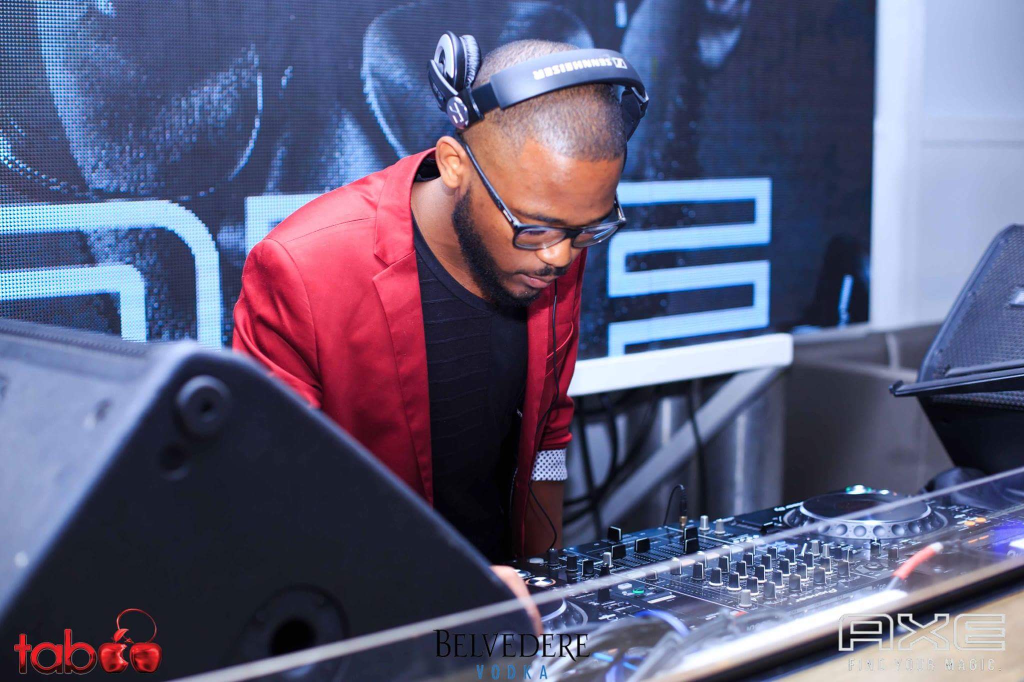 tumisong axe ibiza performance